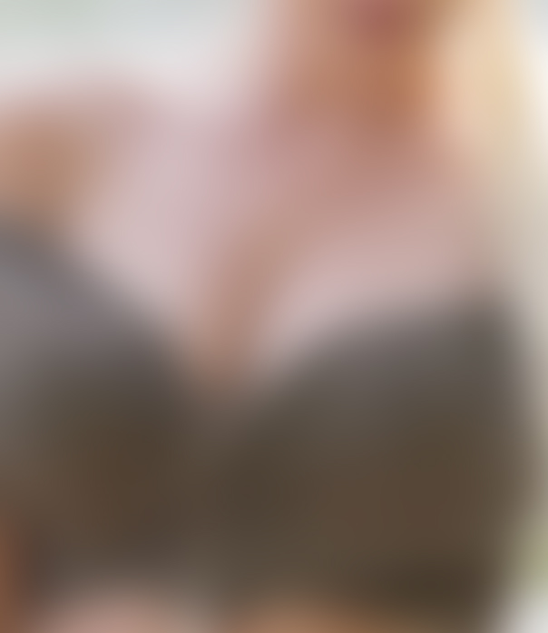 Lucknow escort service AZISHA 